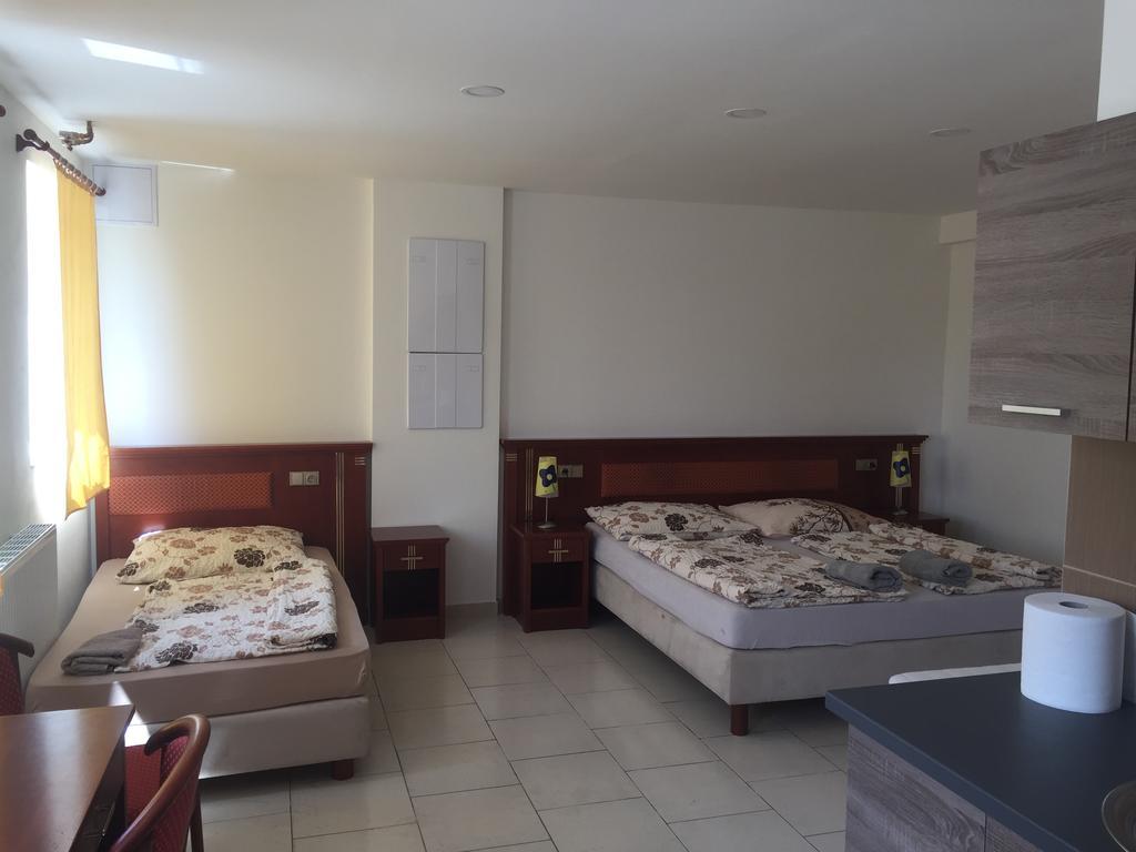 Ubytovna Statek Olomouc Luaran gambar